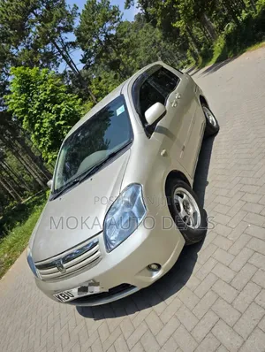 Toyota Raum 1.5 FWD 2006 Gold