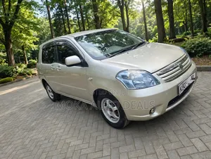 Toyota Raum 1.5 FWD 2006 Gold