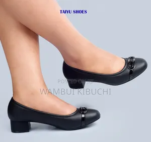 Low Heeled Shoes