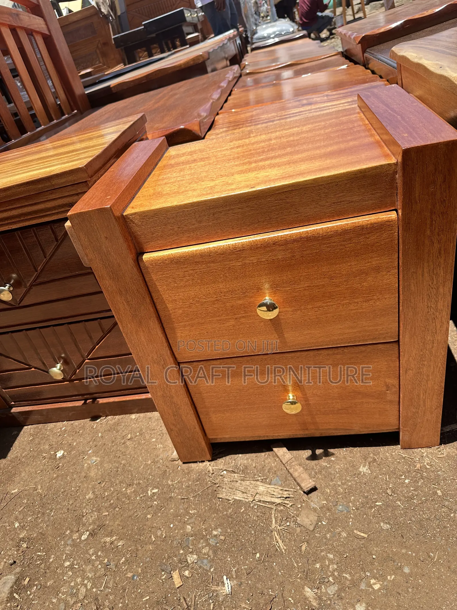 Stylish 2-Drawer Mahogany Bedside Cabinet - Solid Wood