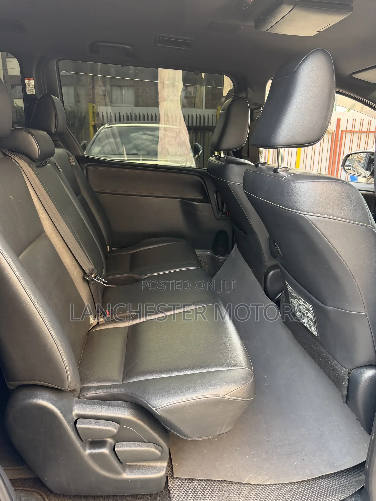 Toyota Esquire 2016 Blue