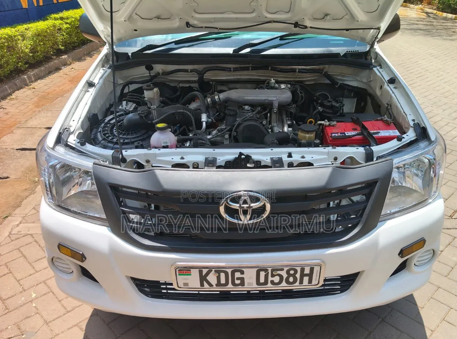 Toyota Hilux 2015 White