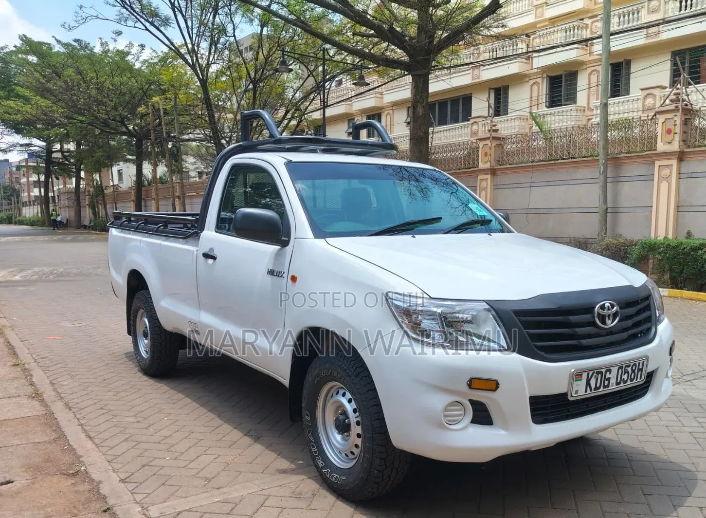 Toyota Hilux 2015 White