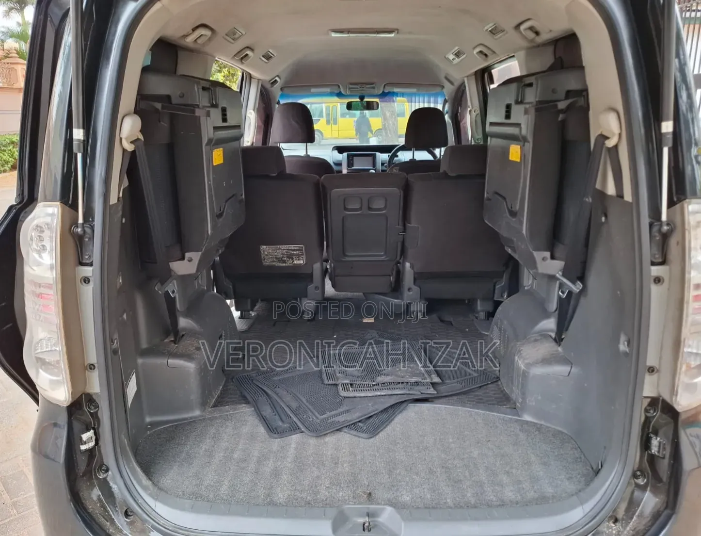 Toyota Voxy 2010 Black