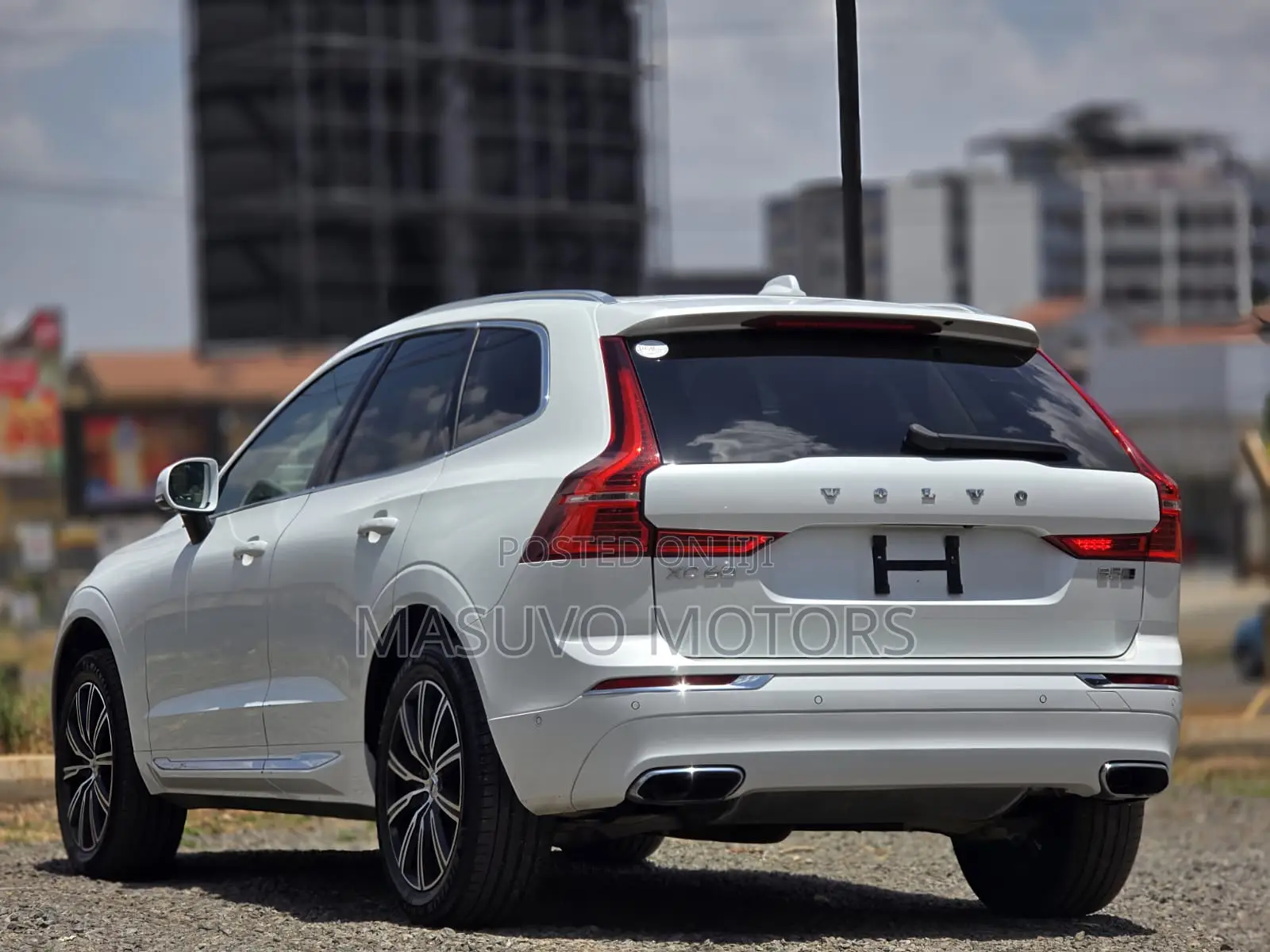 Volvo XC60 2020 Pearl
