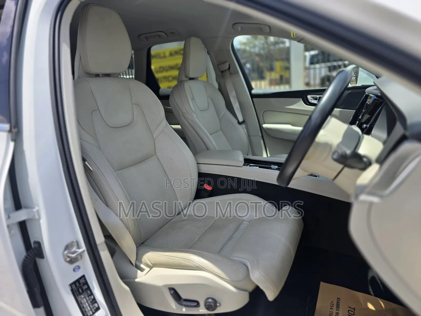Volvo XC60 2020 Pearl
