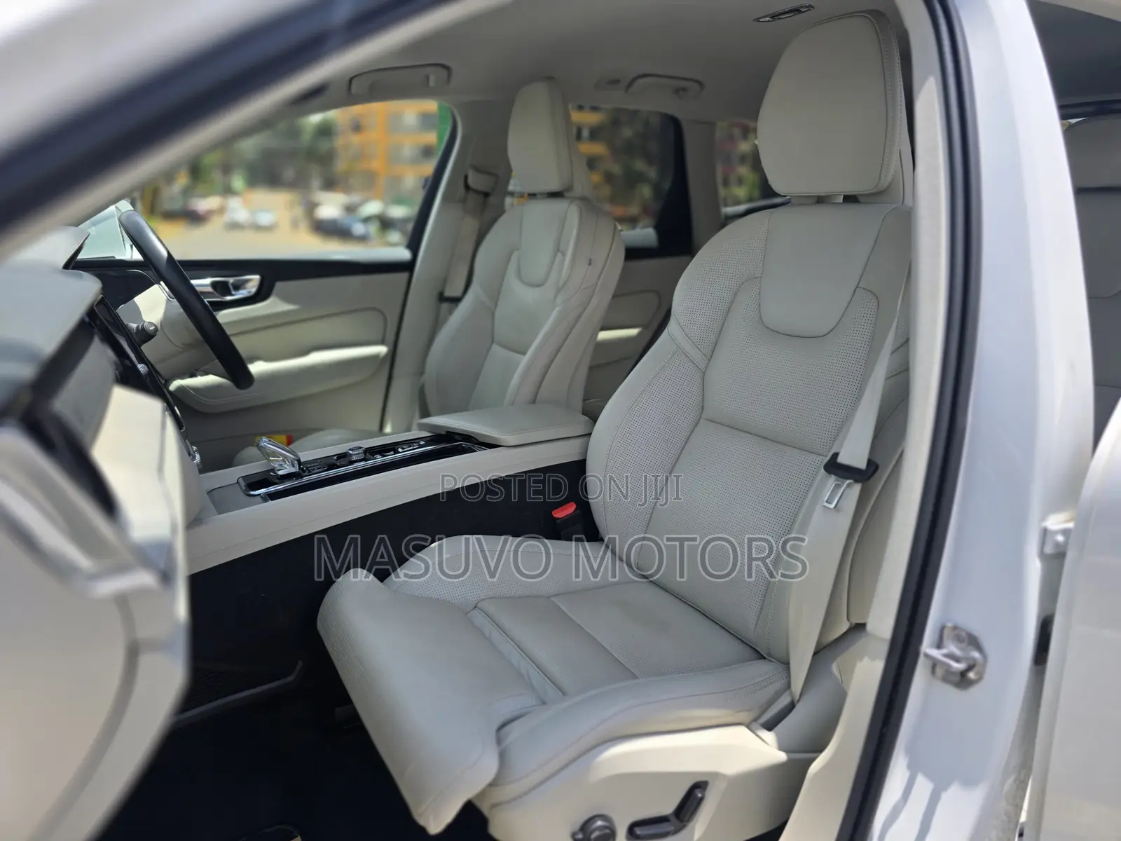 Volvo XC60 2020 Pearl