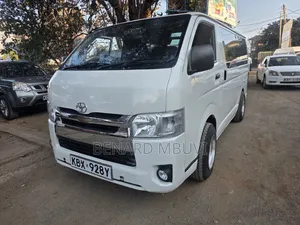 Toyota HiAce 2007 White