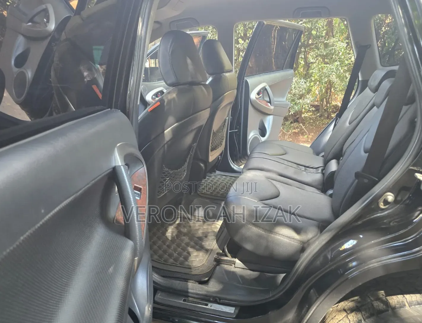 Toyota Vanguard 2012 Black