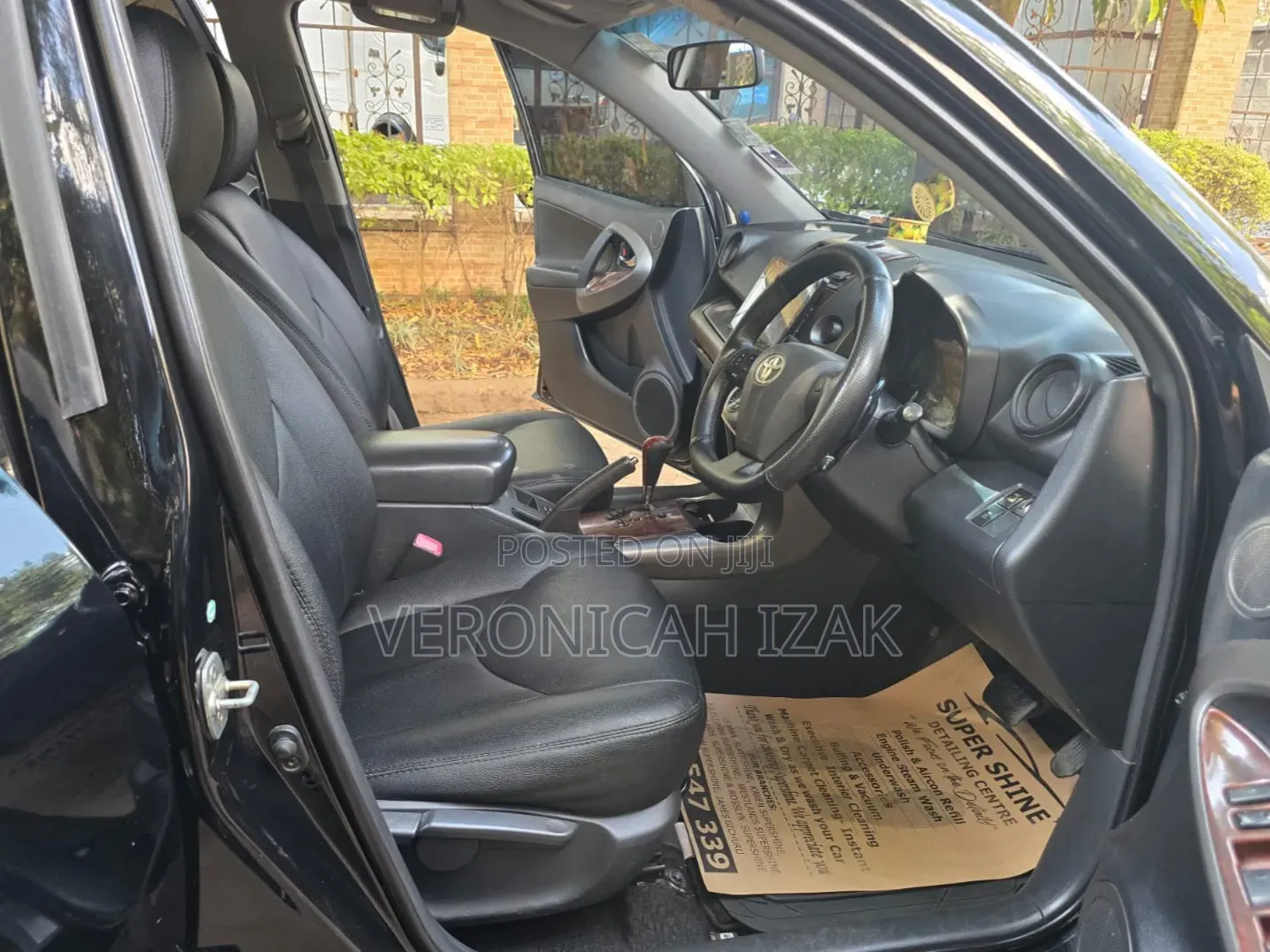 Toyota Vanguard 2012 Black