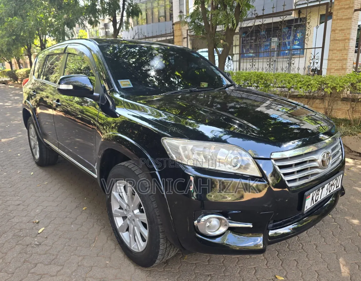Toyota Vanguard 2012 Black