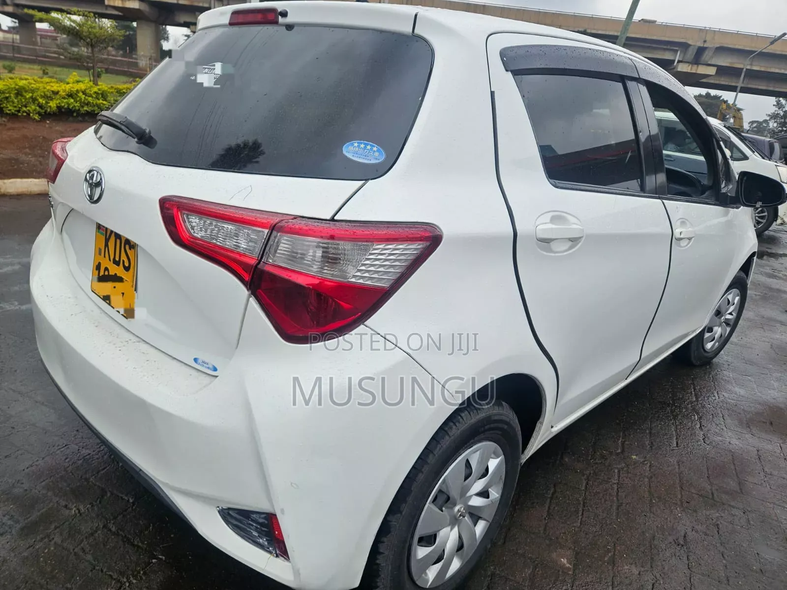Toyota Vitz 1.0 FWD 5dr 2019 White