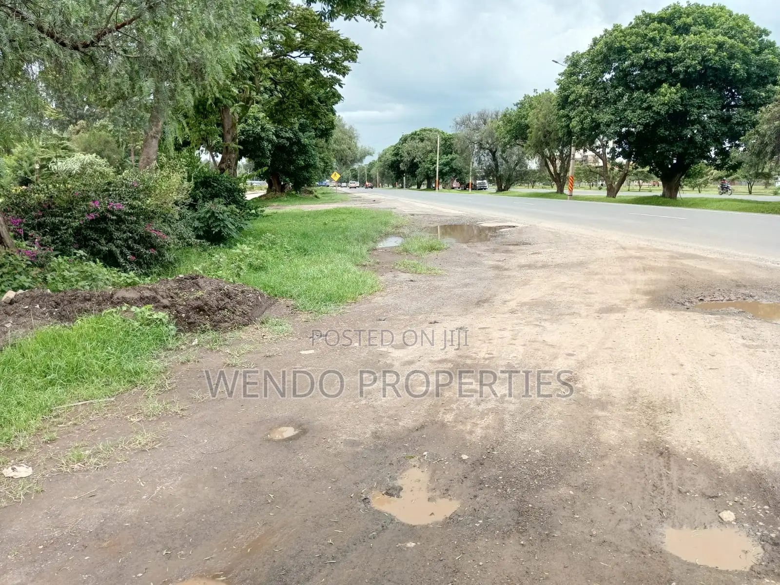 Prime 1⁄4-Acre Commercial Plot for Sale Along Nairobi–nakuru Highway