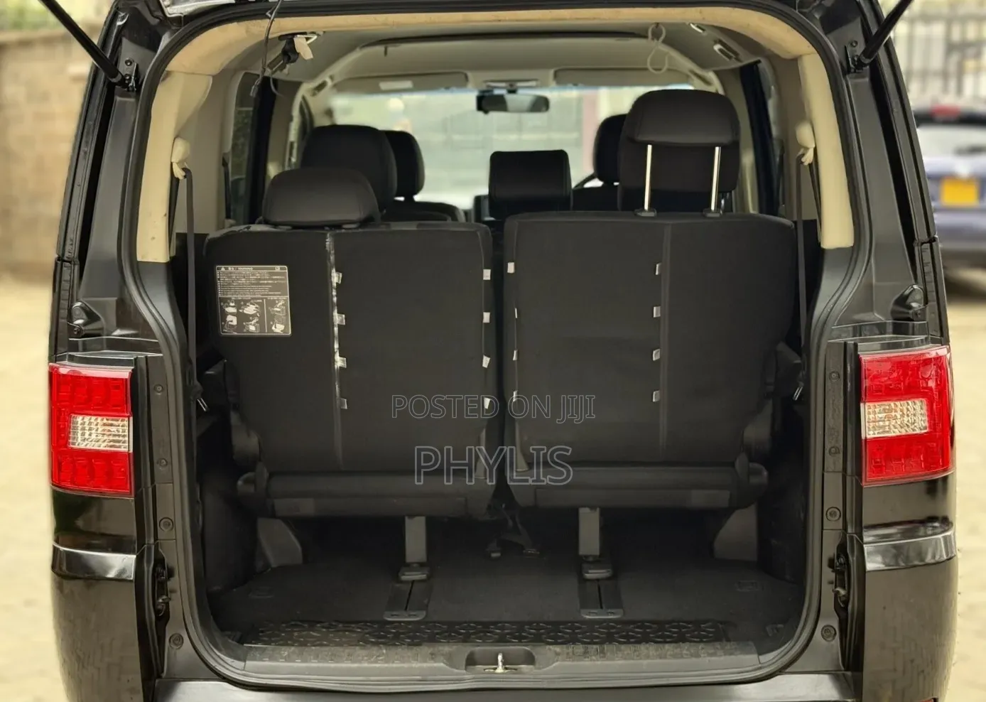 Mitsubishi Delica 2019 Black