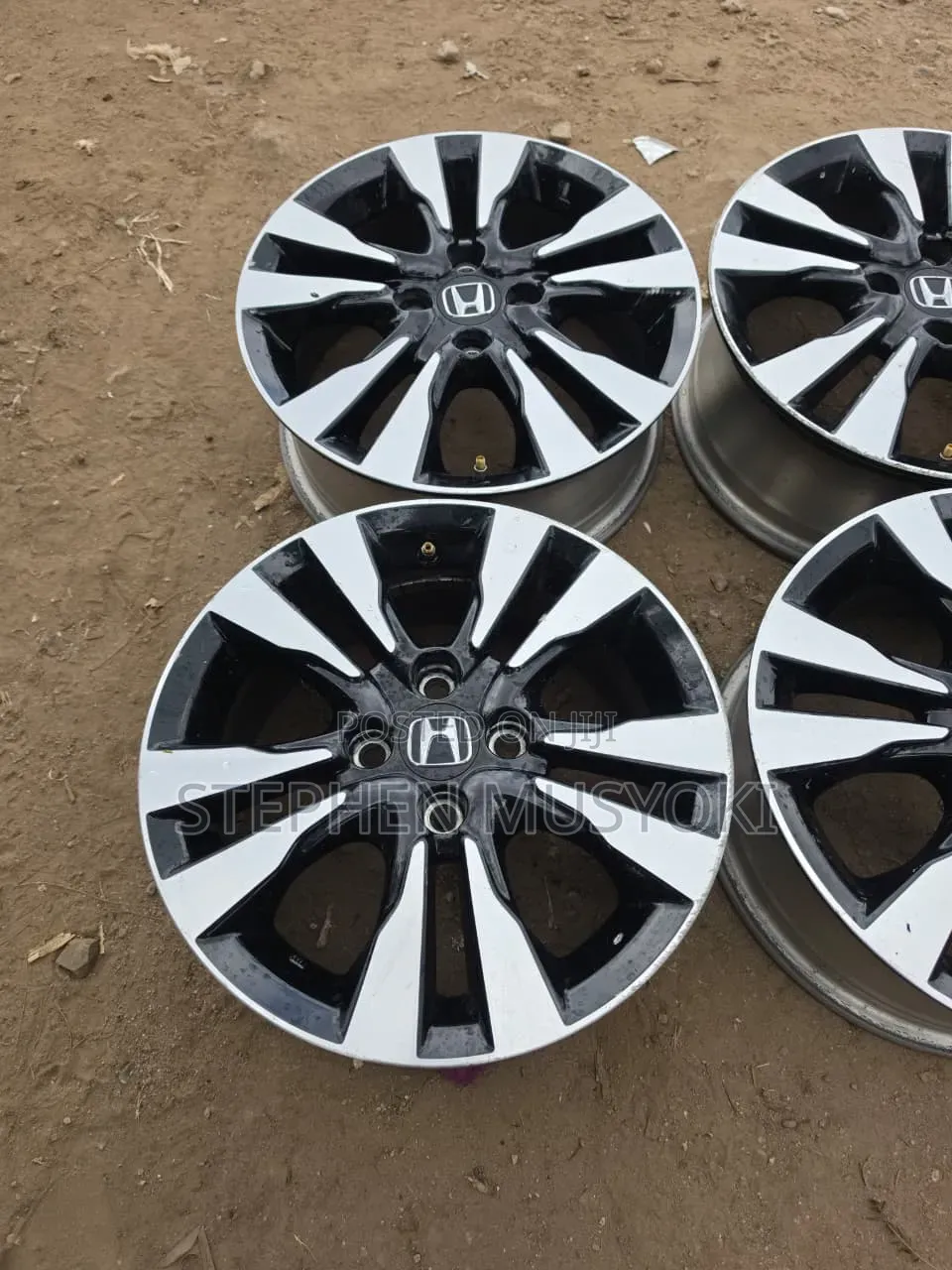 Honda Fit, Airwave, Shuttle, Insight , 15inch Rims