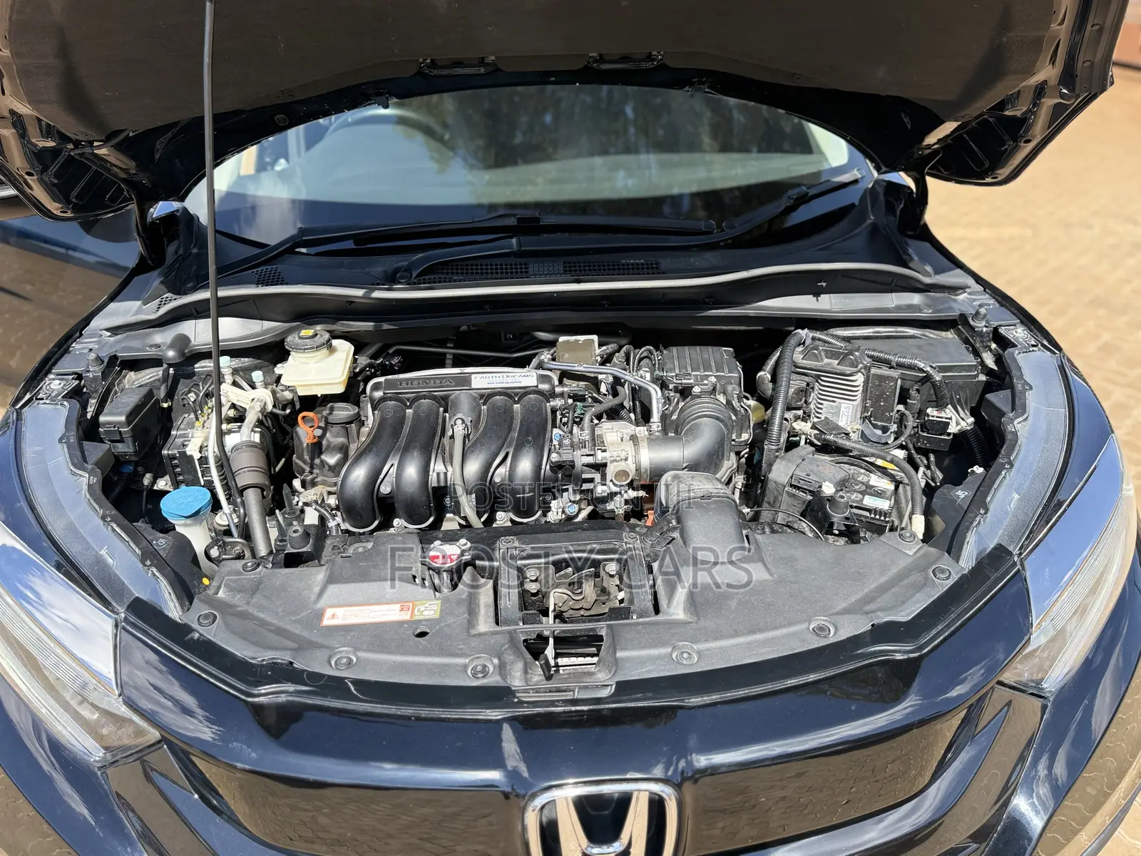 Honda Vezel 1.5 Hybrid 4WD 2019 Black