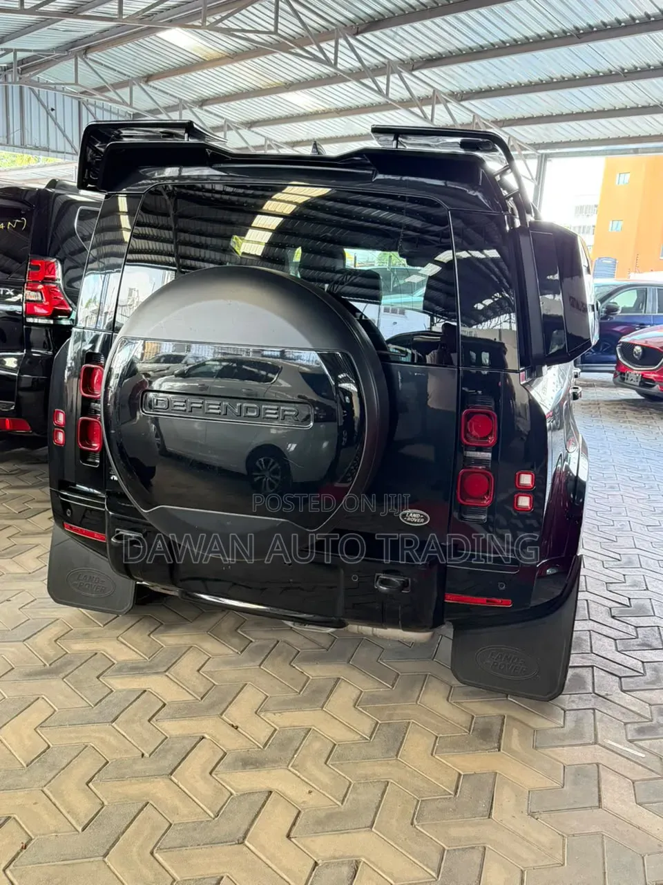 Land Rover Defender 2022 Black