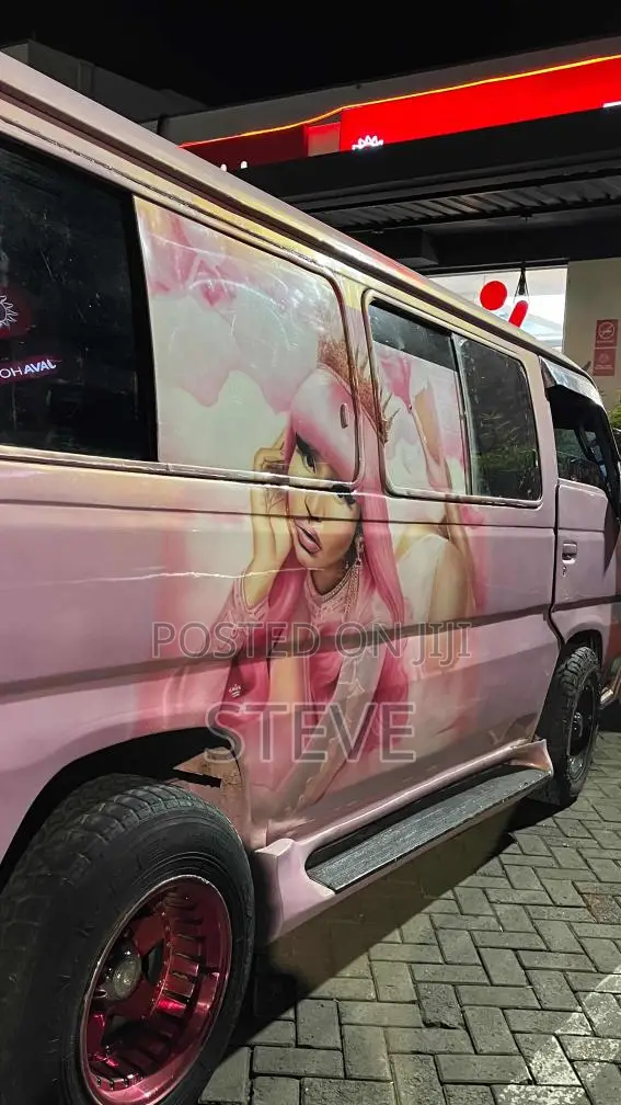 New Nissan Caravan (Urvan) 1992 Pink