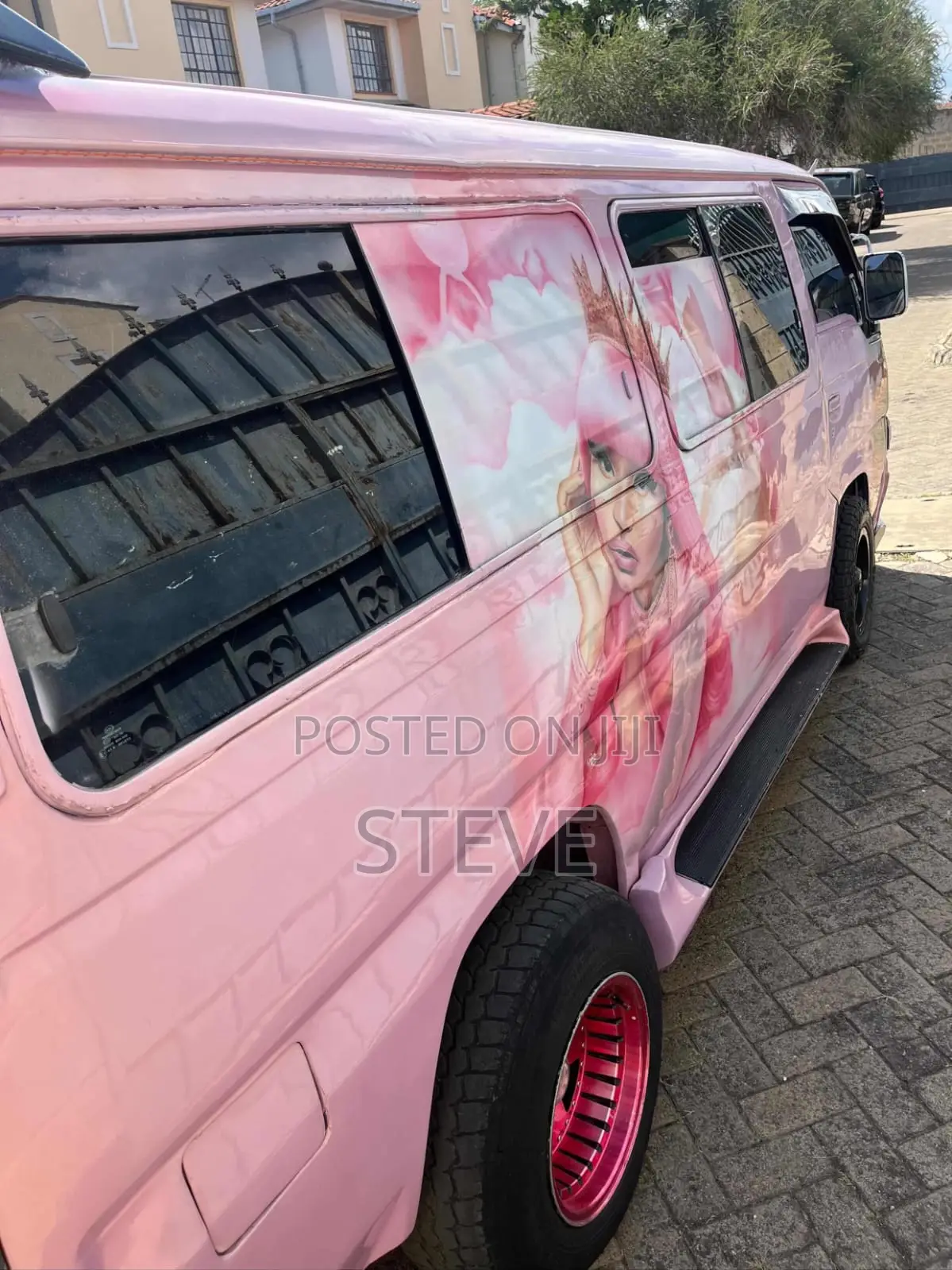 New Nissan Caravan (Urvan) 1992 Pink