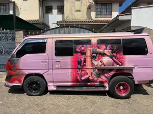 New Nissan Caravan (Urvan) 1992 Pink