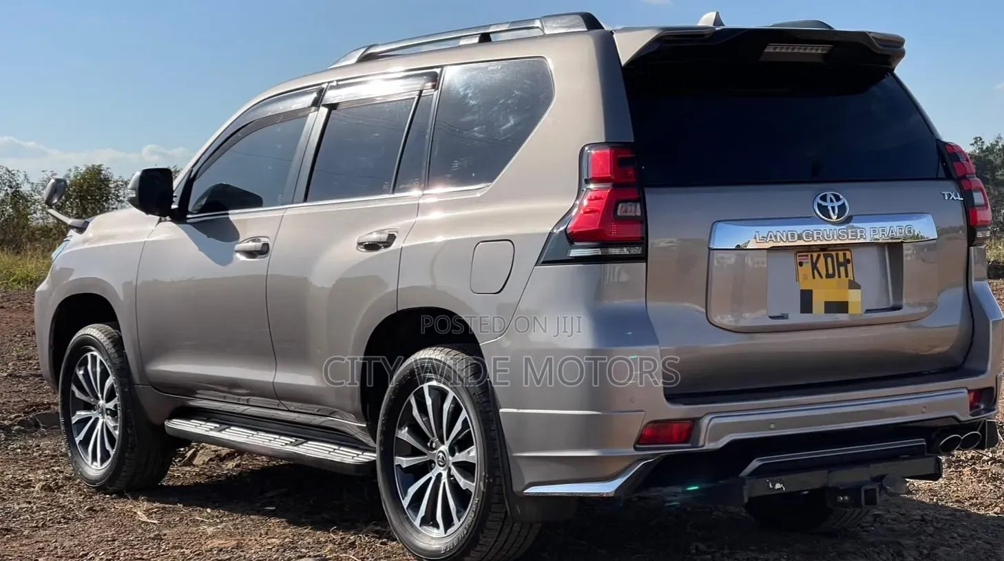 Toyota Land Cruiser Prado 2017 Gray