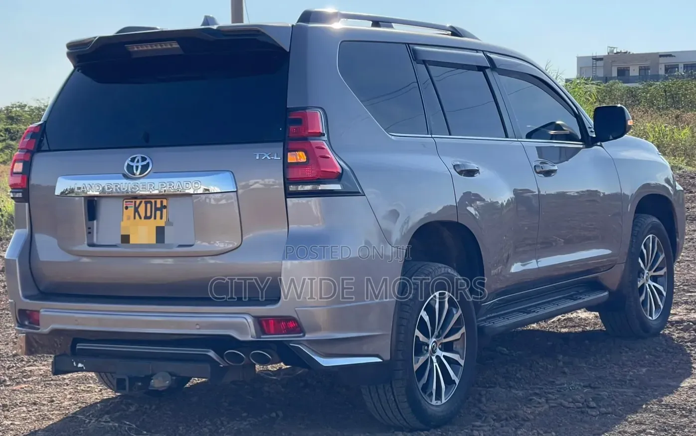 Toyota Land Cruiser Prado 2017 Gray