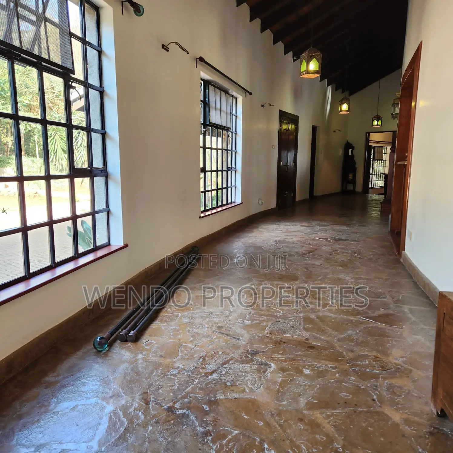 3bdrm House in Hardy, Karen C for sale
