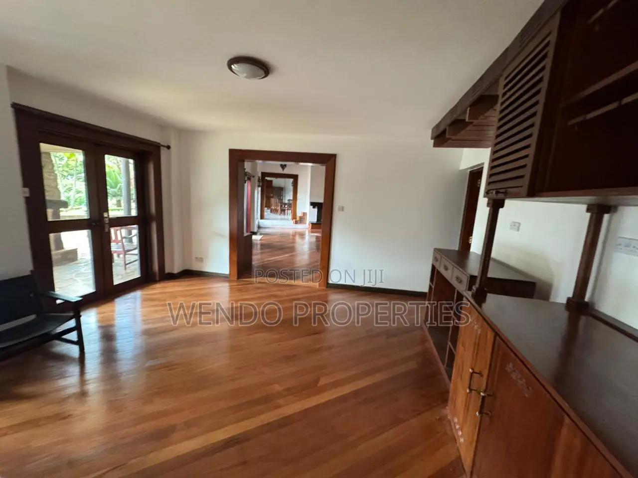 3bdrm House in Hardy, Karen C for sale