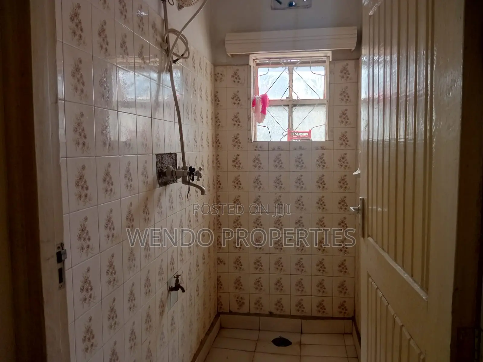 6bdrm House in Eveready, Industrial Area (Nakuru) for sale
