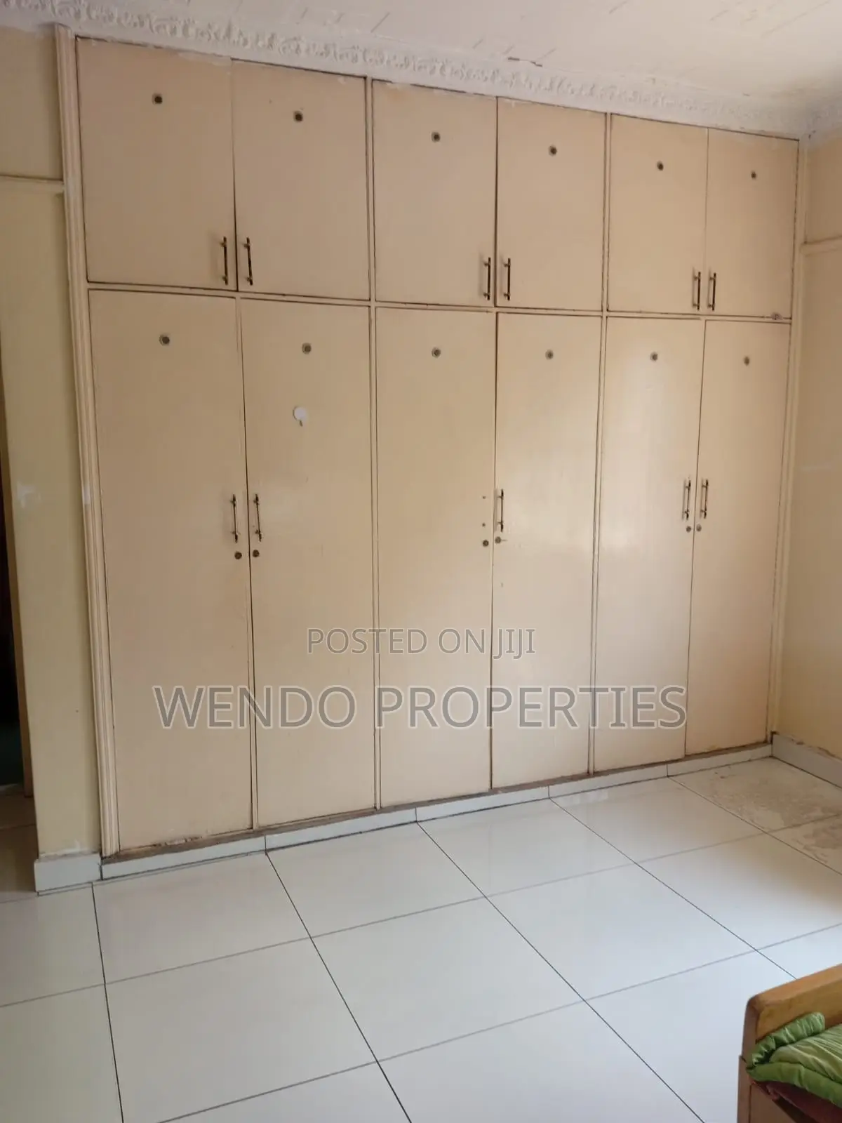 6bdrm House in Eveready, Industrial Area (Nakuru) for sale