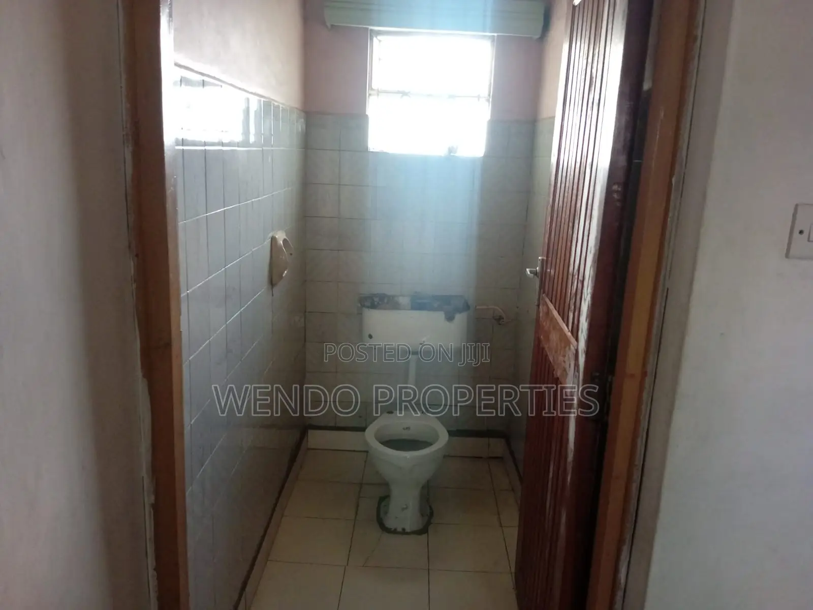 6bdrm House in Eveready, Industrial Area (Nakuru) for sale