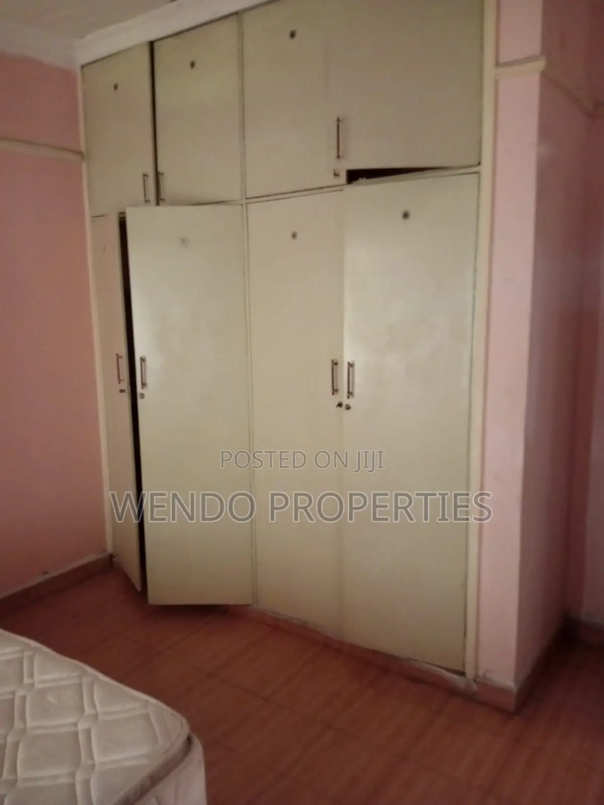 6bdrm House in Eveready, Industrial Area (Nakuru) for sale