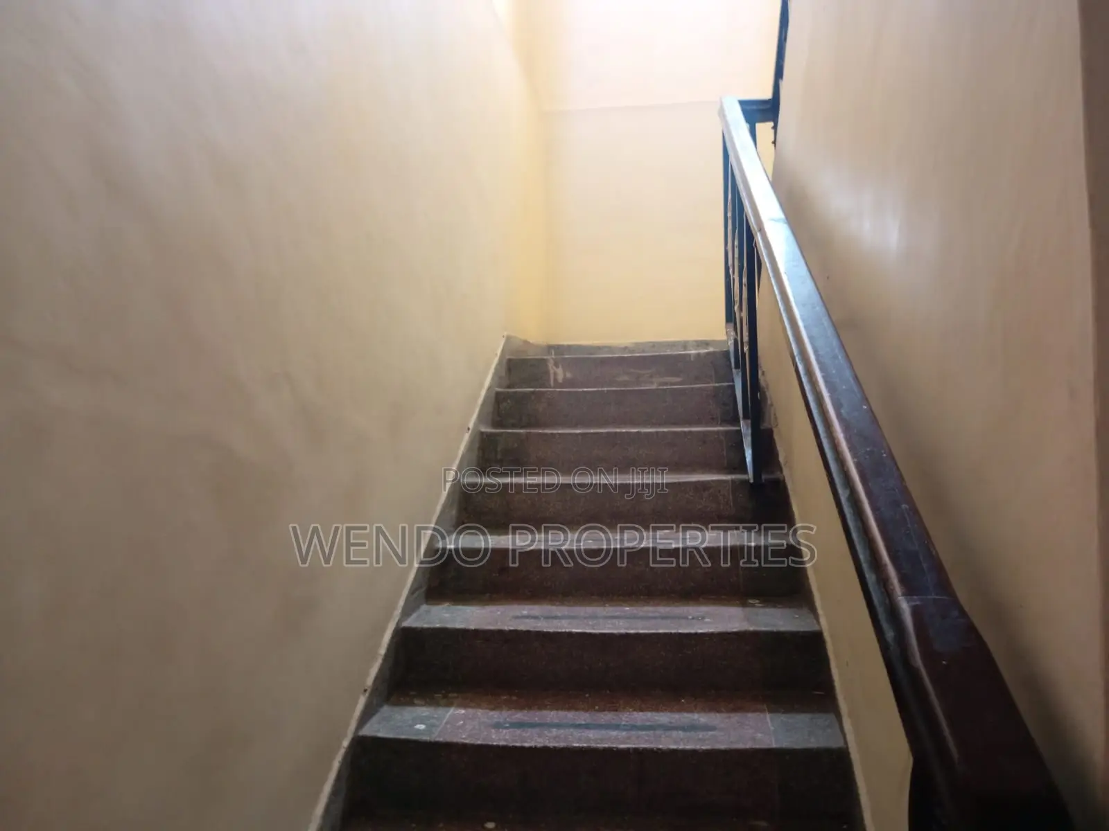 6bdrm House in Eveready, Industrial Area (Nakuru) for sale