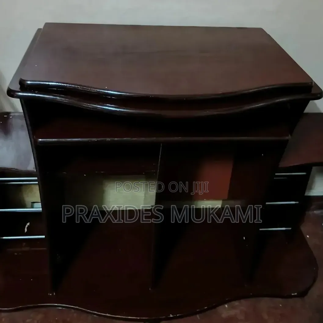 TV Stand and Orginiser