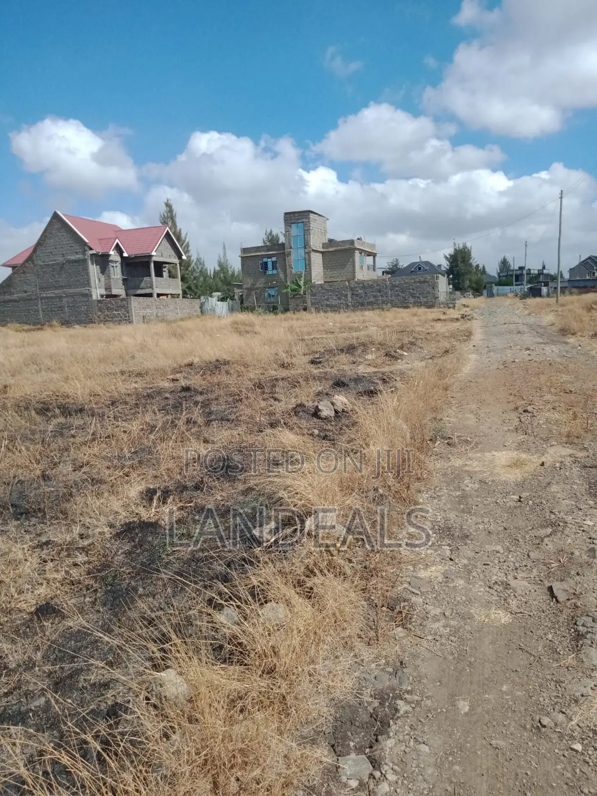 40×80 Plot for Sale – Utawala Airways | `