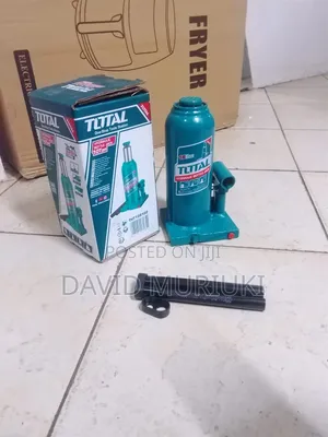 Total 10 Ton Hydraulic Jack