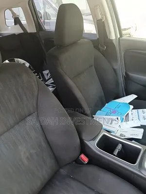 Honda Fit Shuttle 1.5 Hybrid 2WD 2019 White