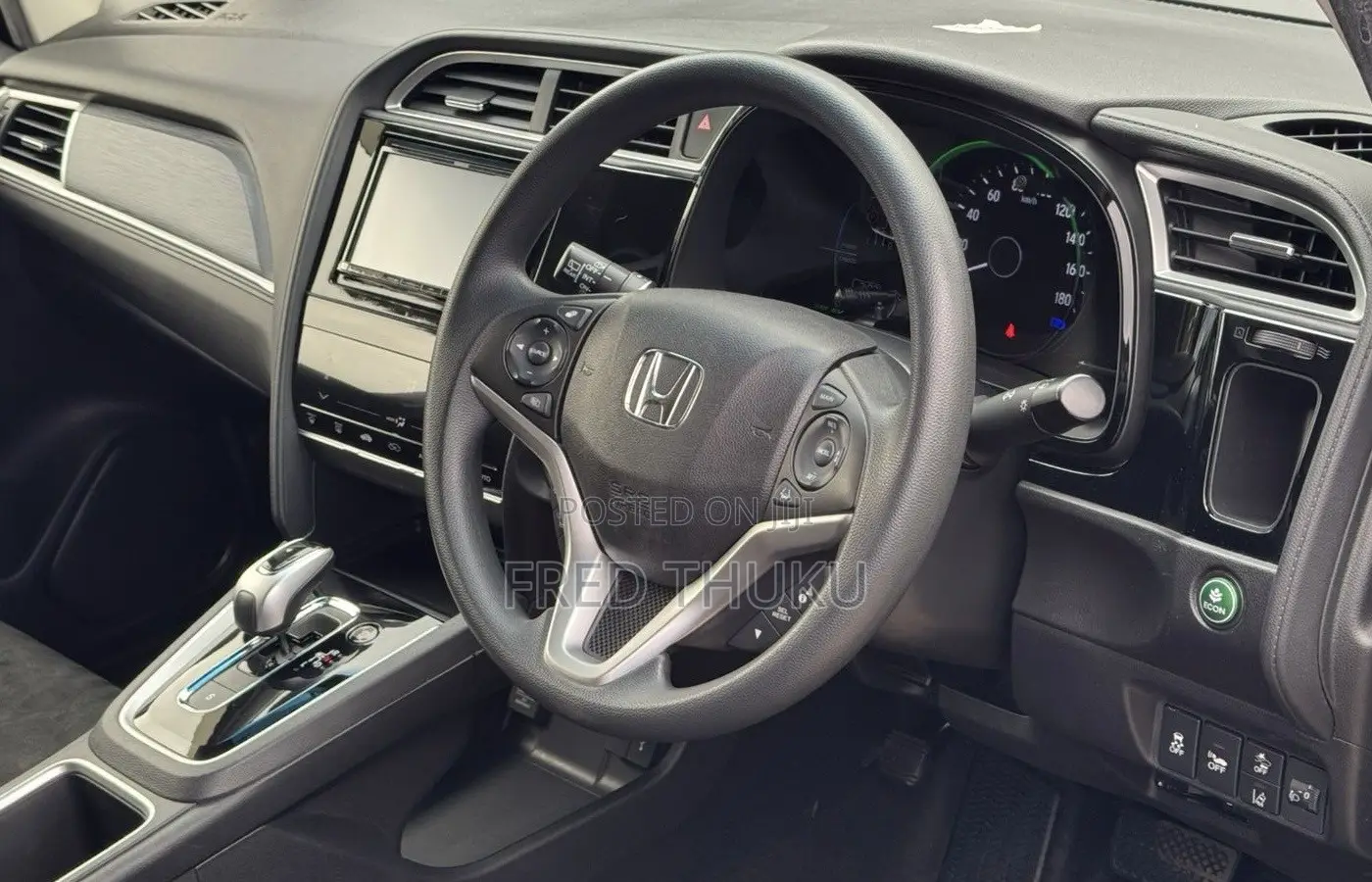Honda Shuttle 1.5 Hybrid 2WD 2019 Gray