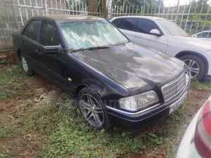 Mercedes-Benz C200 2000 Black