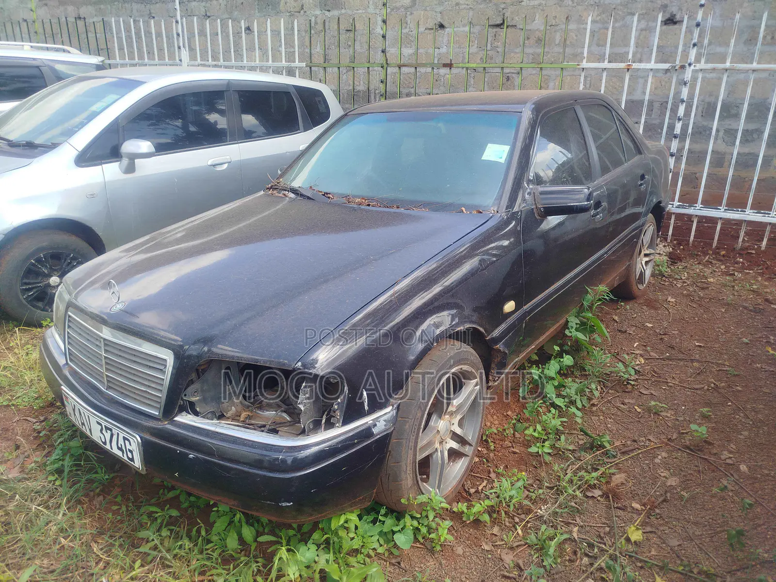 Mercedes-Benz C200 2000 Black