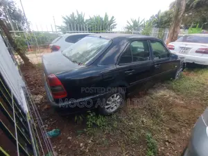 Mercedes-Benz C200 2000 Black