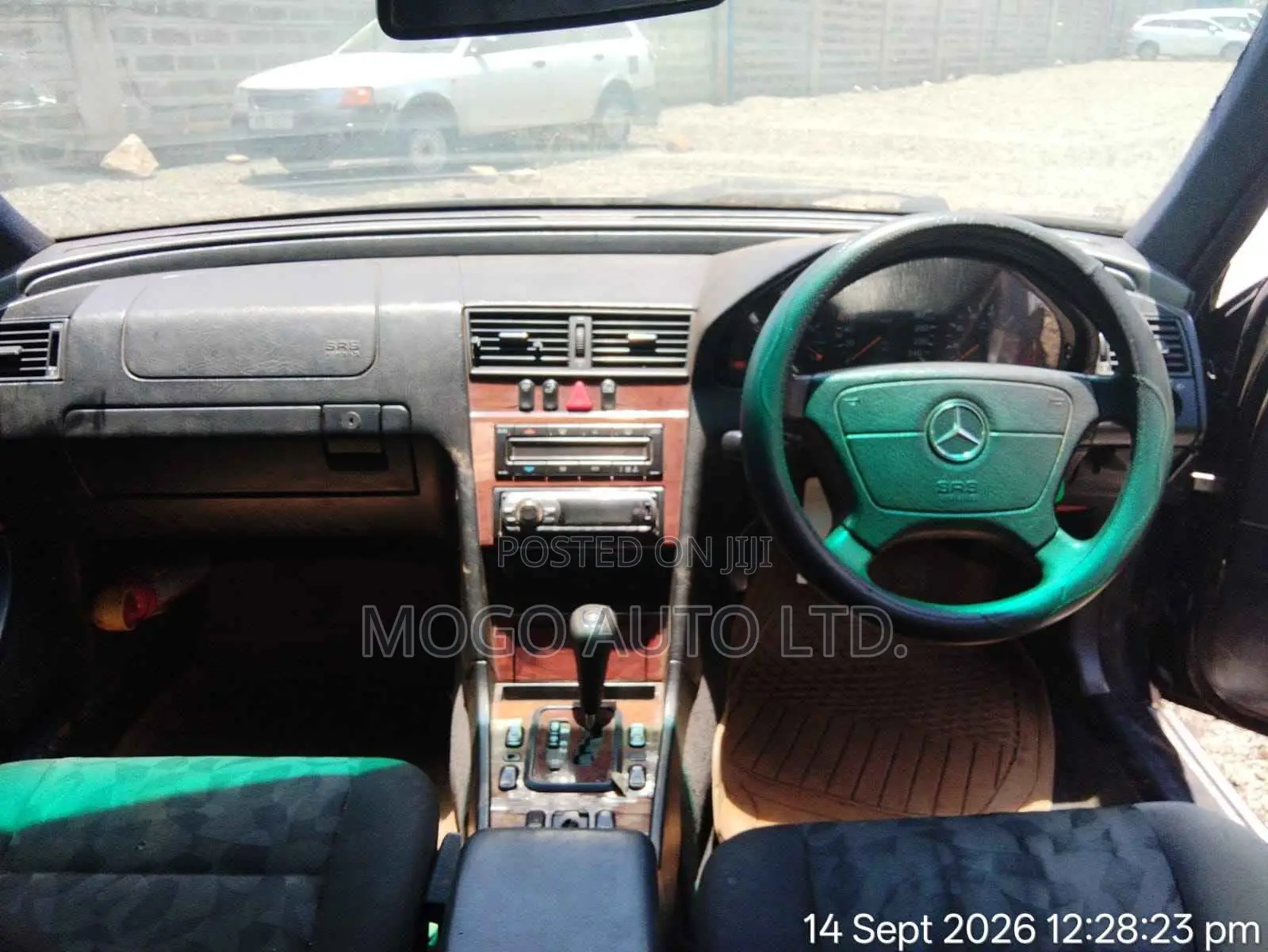 Mercedes-Benz C200 2000 Black