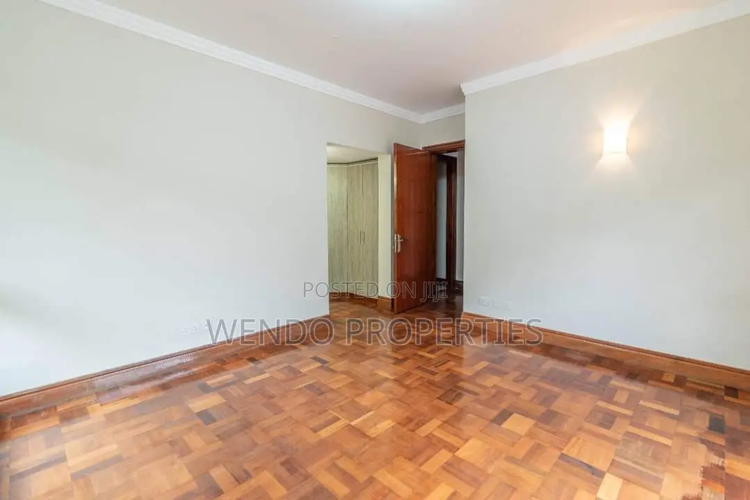 5bdrm Villa in Karen for rent