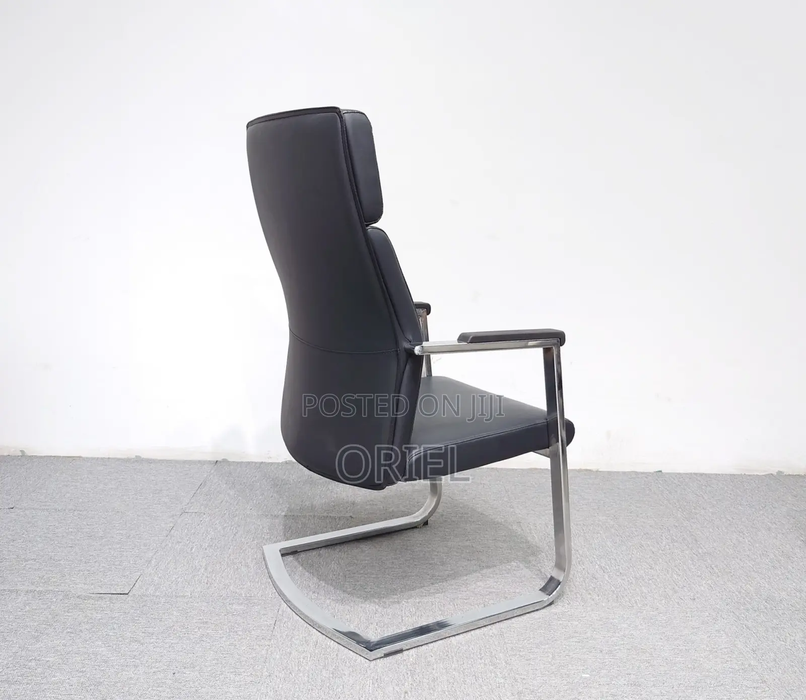 Office Chair : Ergonomic Sled Base Reception Leather Chair