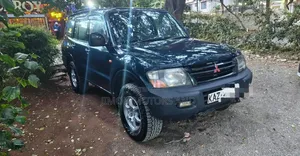 Mitsubishi Pajero 2003 Green