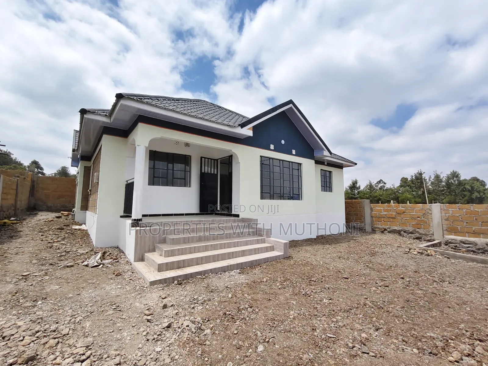 3bdrm Bungalow in Matasia for sale