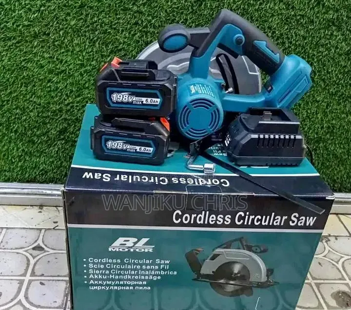 Makita Cordless Circular Saw