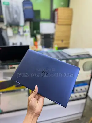 Laptop HP Dragonfly G1 8GB Intel Core i5 SSD 256GB