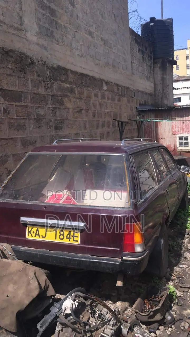 Peugeot 505 1986 Maroon
