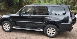 Mitsubishi Pajero 2011 Black